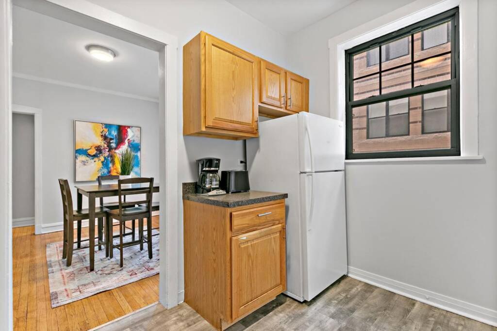 Well-Furnished 1Br Apt In Popular Spot - Belmont J3 芝加哥 外观 照片